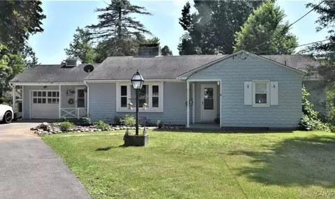 9152 River Rd, Marcy, NY 13403