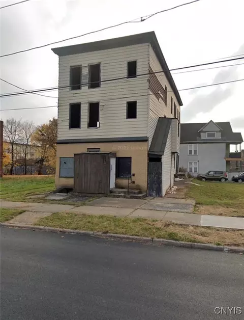 211 Kossuth Ave, Utica, NY 13501