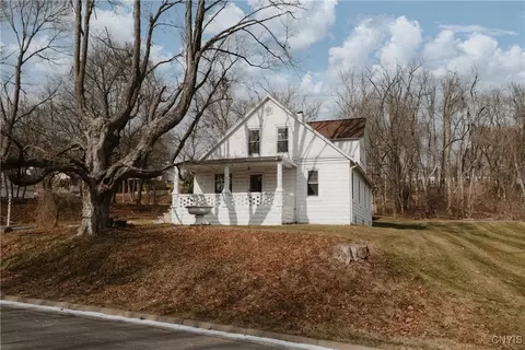 3819 Country Club Rd, Union, NY 13760