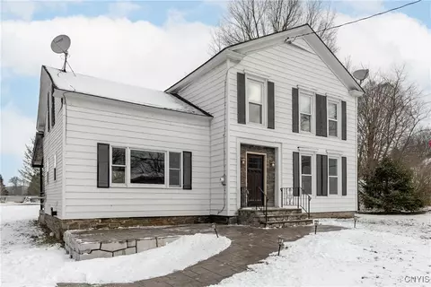 40 W Main St, Earlville, NY 13332