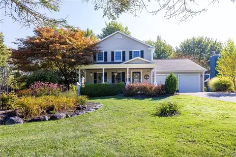 18 Goodspeed Pl, Skaneateles, NY 13152