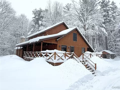 8782 Buck Point Rd, Watson, NY 13367