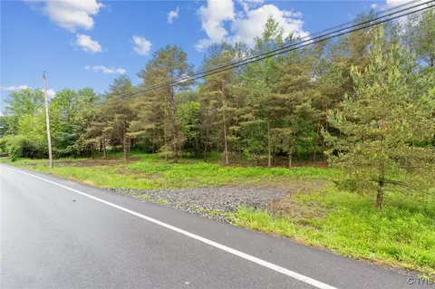 4199 Apulia Rd, Lafayette, NY 13078
