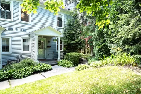 46 Jordan St, Skaneateles, NY 13152