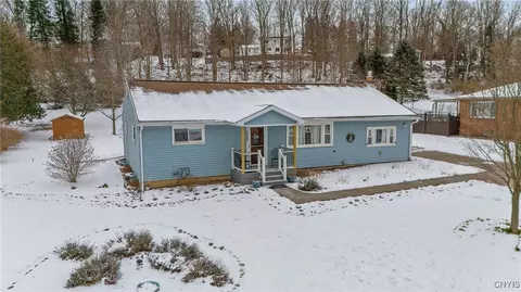 4199 Milton Ave, Camillus, NY 13031