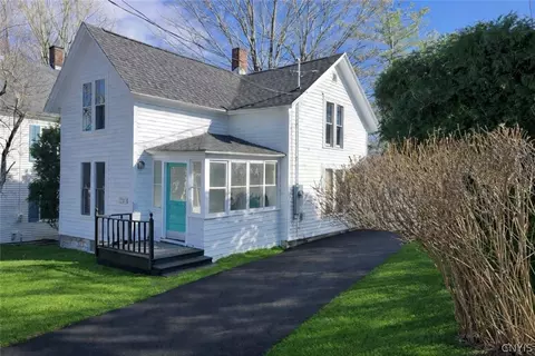 4 Union St, Cazenovia, NY 13035