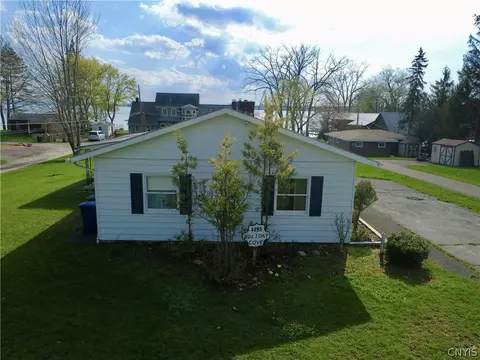 4895 Springport Cove Rd, Springport, NY 13034