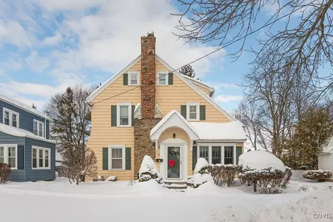 113 Warwick Rd, Syracuse, NY 13214