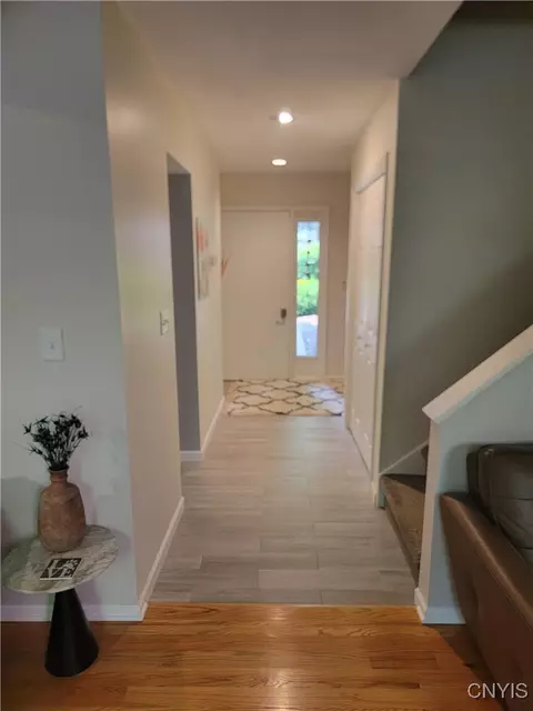 Entry Way - 8700 E Patrol Rd, Lysander, NY 13027 photo 2 of 5