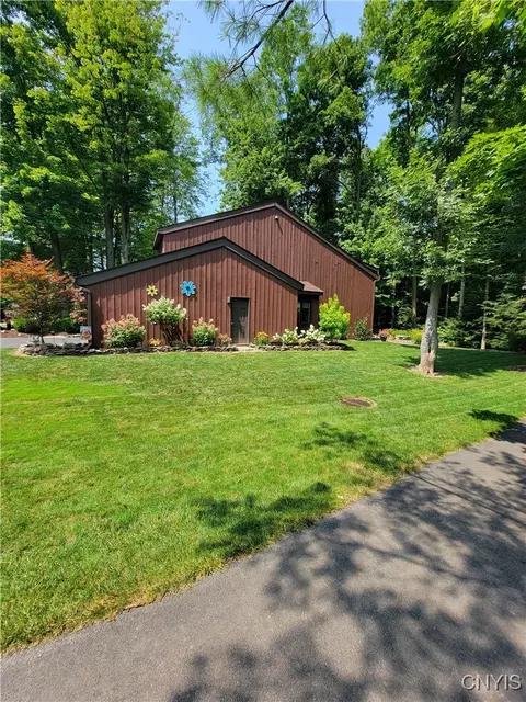 Exterior - 8700 E Patrol Rd, Lysander, NY 13027 photo 4 of 10