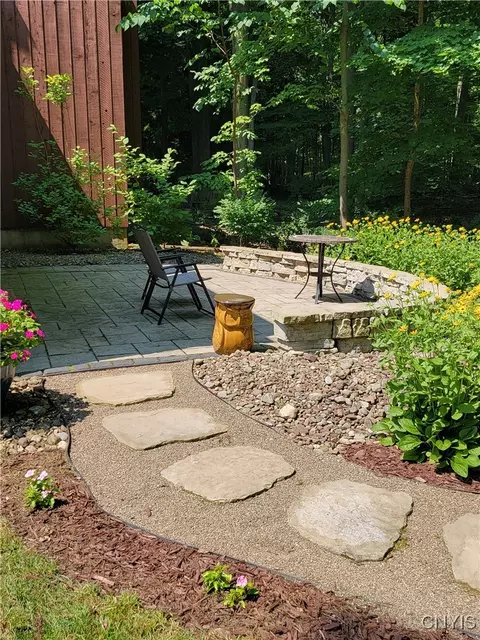Exterior - 8700 E Patrol Rd, Lysander, NY 13027 photo 6 of 10