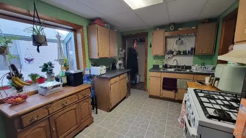 Entry Way - 177 Central Ave, German Flatts, NY 13357 photo 1 of 4