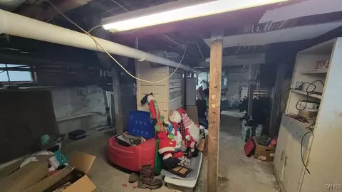 Entry Way - 177 Central Ave, German Flatts, NY 13357 photo 4 of 4