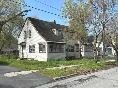 226-228 Francis St, Watertown, NY 13601