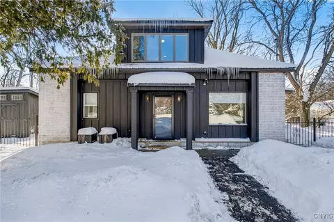1315 Cold Springs Rd, Salina, NY 13090