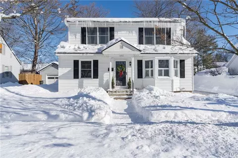 1351 Sherman St, Watertown, NY 13601