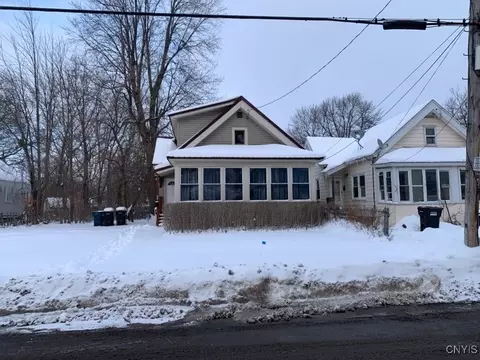 122 Putnam St, Syracuse, NY 13204