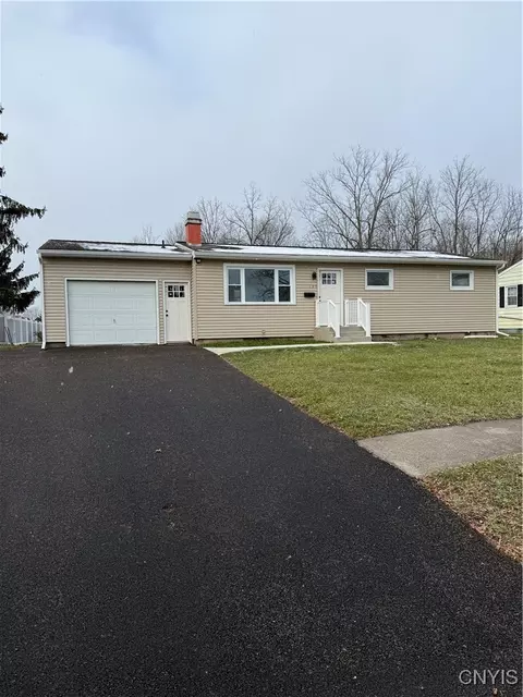 133 Mary St, Auburn, NY 13021