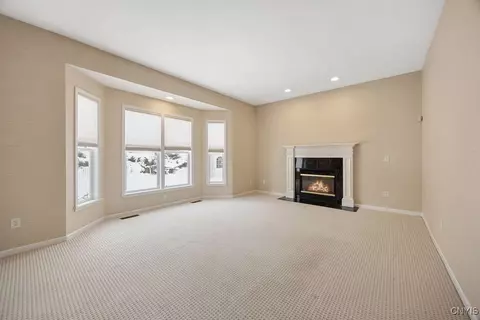 Living - 5103 Hardstone Rd, Jamesville, NY 13078 photo 2 of 3
