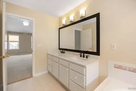 Bath - 5103 Hardstone Rd, Jamesville, NY 13078 photo 3 of 5