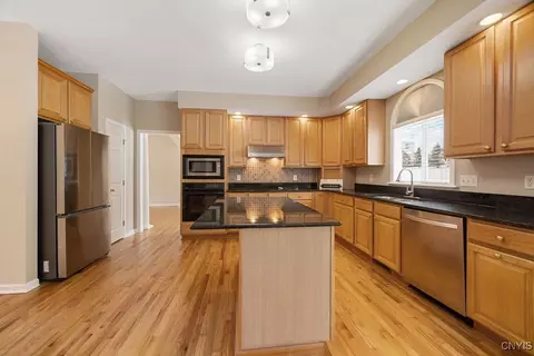 Kitchen - 5103 Hardstone Rd, Jamesville, NY 13078 photo 2 of 4