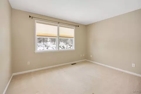 Bedroom - 5103 Hardstone Rd, Jamesville, NY 13078 photo 2 of 7