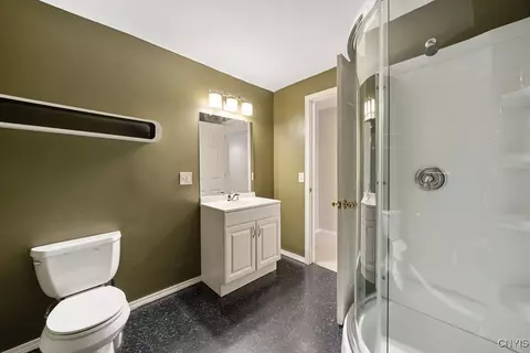 Bath - 5103 Hardstone Rd, Jamesville, NY 13078 photo 5 of 5