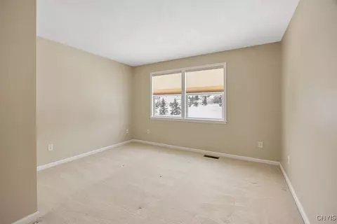Bedroom - 5103 Hardstone Rd, Jamesville, NY 13078 photo 4 of 7