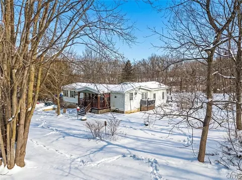 4526 Vinegar Hill Rd, Skaneateles, NY 13152