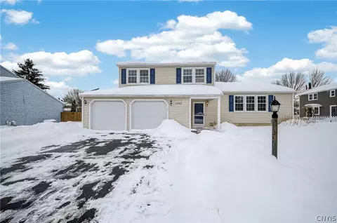 4202 Halfmoon Cir, Liverpool, NY 13090