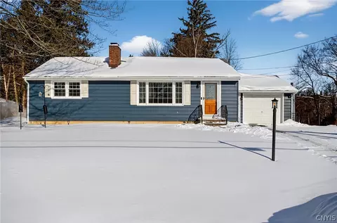 106 W Dauenhauer St, East Syracuse, NY 13057