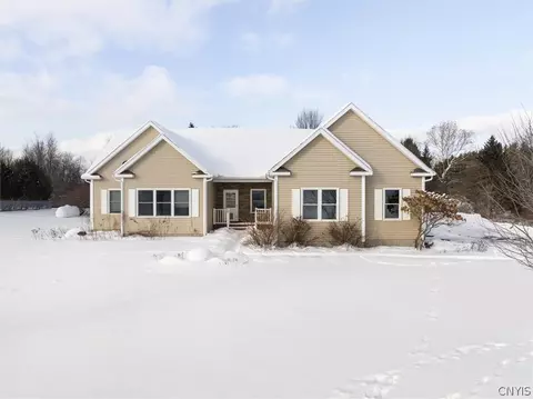 5562 Lakeview Ct, Hamilton, NY 13346
