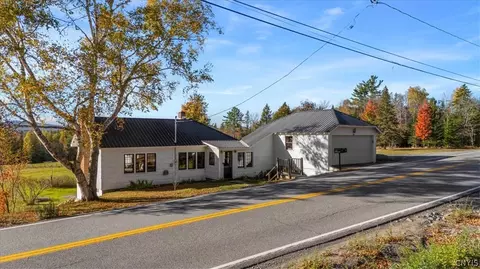 387 Chamberlain Rd, Indian Lake, NY 12842