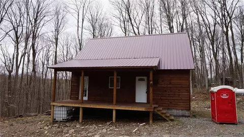 55 Pennock Brook Dr W, Richland, NY 13144