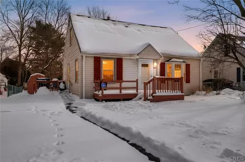 313 Academy Pl, Syracuse, NY 13207