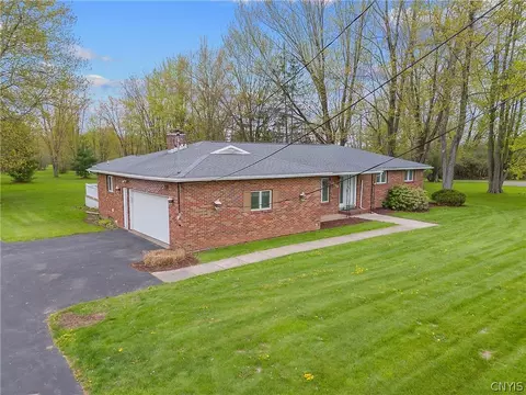7028 E Taft Rd, East Syracuse, NY 13057