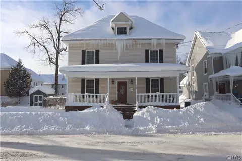 216 Arlington St, Watertown, NY 13601