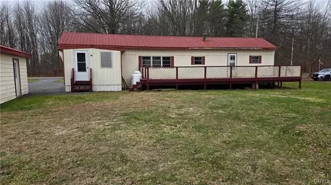 2590 County Route 176, Volney, NY 13069