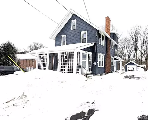 240 East Ave, Minoa, NY 13116