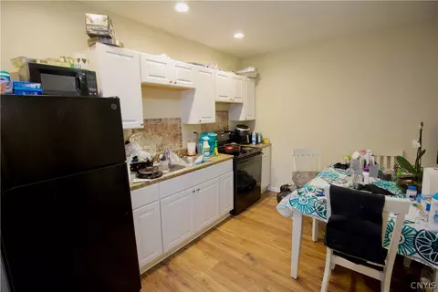 Kitchen - 509 Turtle St, Syracuse, NY 13208 photo 2 of 2