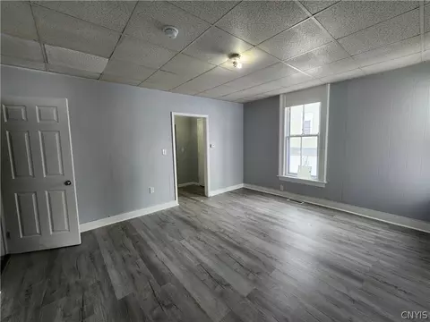 Living - 509 Turtle St, Syracuse, NY 13208 photo 6 of 6