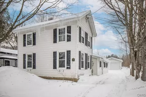 12 Cross Ave, Morrisville, NY 13408