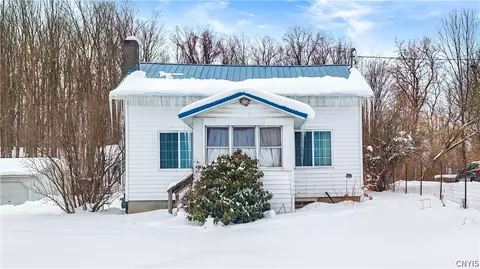 4363 Saunders Rd, Kirkland, NY 13323