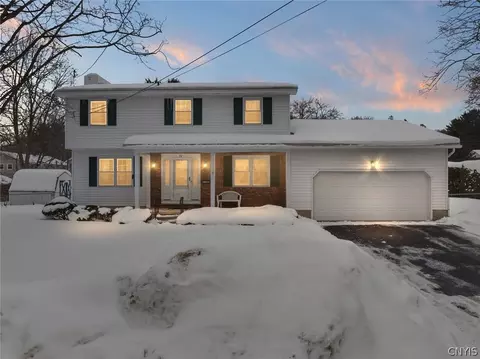 24 Stebbins Dr, Kirkland, NY 13323