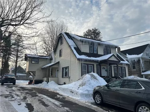62 W 1st St S, Fulton, NY 13069
