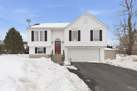 9391 Jacob Ln, Brewerton, NY 13029