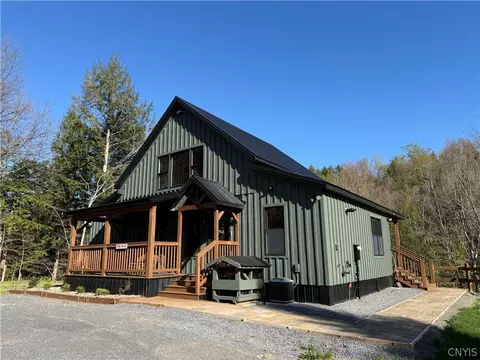 200 Bear View Dr, Remsen, NY 13438