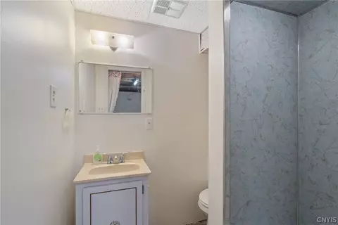 Bath - 408 Stillwell Cir, East Syracuse, NY 13057 photo 2 of 2