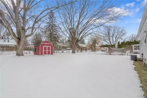 Exterior - 408 Stillwell Cir, East Syracuse, NY 13057 photo 4 of 4