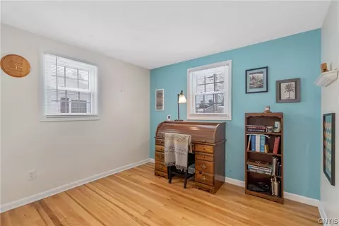 Bedroom - 408 Stillwell Cir, East Syracuse, NY 13057 photo 6 of 7
